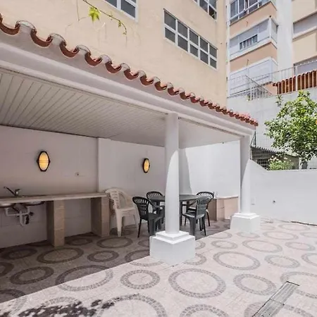 Apart Lisboa Confortavel 2 Quartos Com Terraco Odivelas  Exterior photo