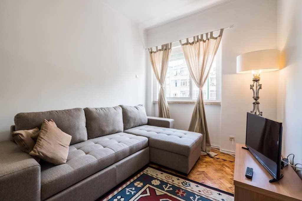 Lisboa Confortavel 2 Quartos Com Terraco Apartment Odivelas (Lisbon)