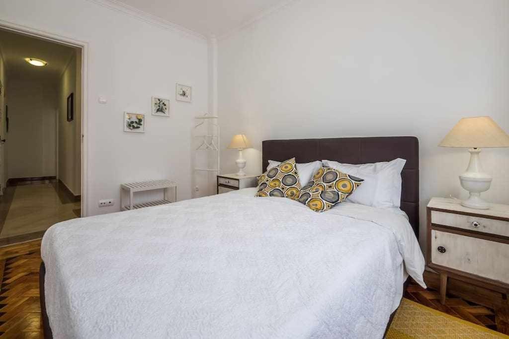 Lisboa Confortavel 2 Quartos Com Terraco Apartment